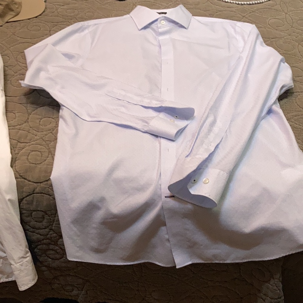 Blue/white pattern button down - Picture 2 of 3